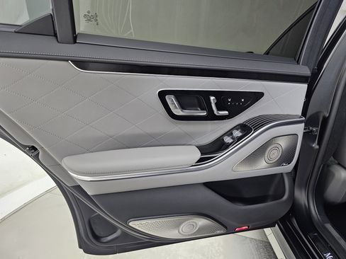 Certified 2024 Mercedes-Benz S 500 4MATIC image 18