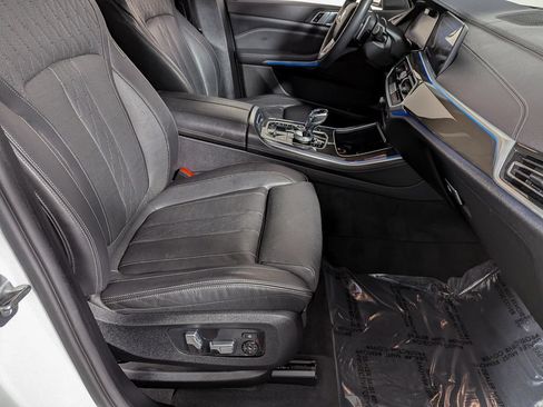 Used 2022 BMW X5 xDrive45e w/ Executive Package AWD/4WD image 31