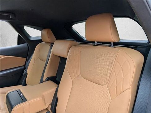 Used 2025 Lexus RX 350 Premium image 18