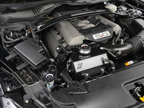 Used 2016 Ford Mustang GT Premium RWD image 27
