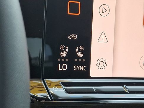 New 2026 Volkswagen Atlas Peak Edition AWD/4WD image 17