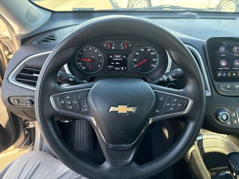 Used 2023 Chevrolet Malibu LT FWD image 12