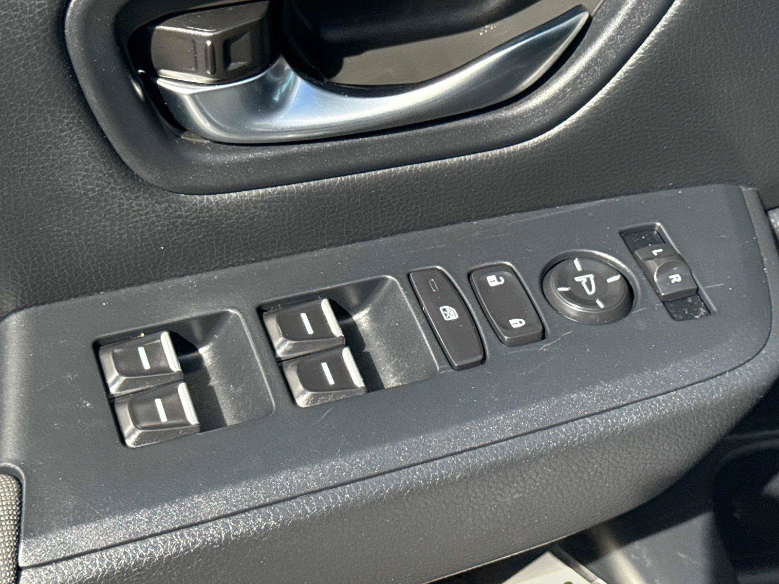 Certified 2025 Honda Pilot Sport image 18
