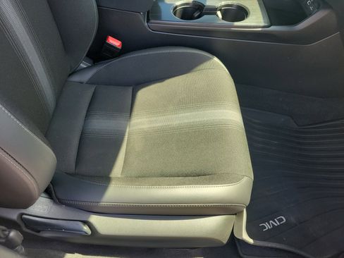 Used 2024 Honda Civic Sport image 18