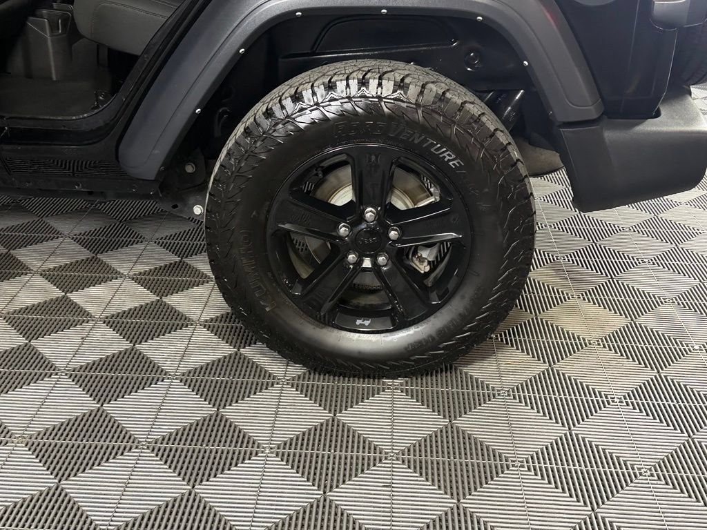 Used 2023 Jeep Wrangler Unlimited Sport AWD/4WD image 11