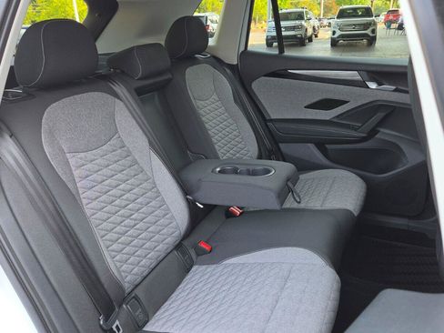 Certified 2025 Volkswagen Tiguan S FWD image 51