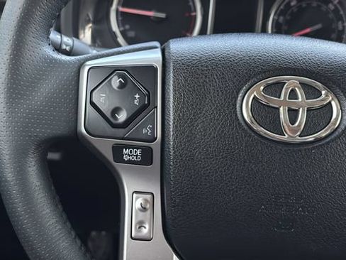 Used 2022 Toyota 4Runner Limited RWD image 23