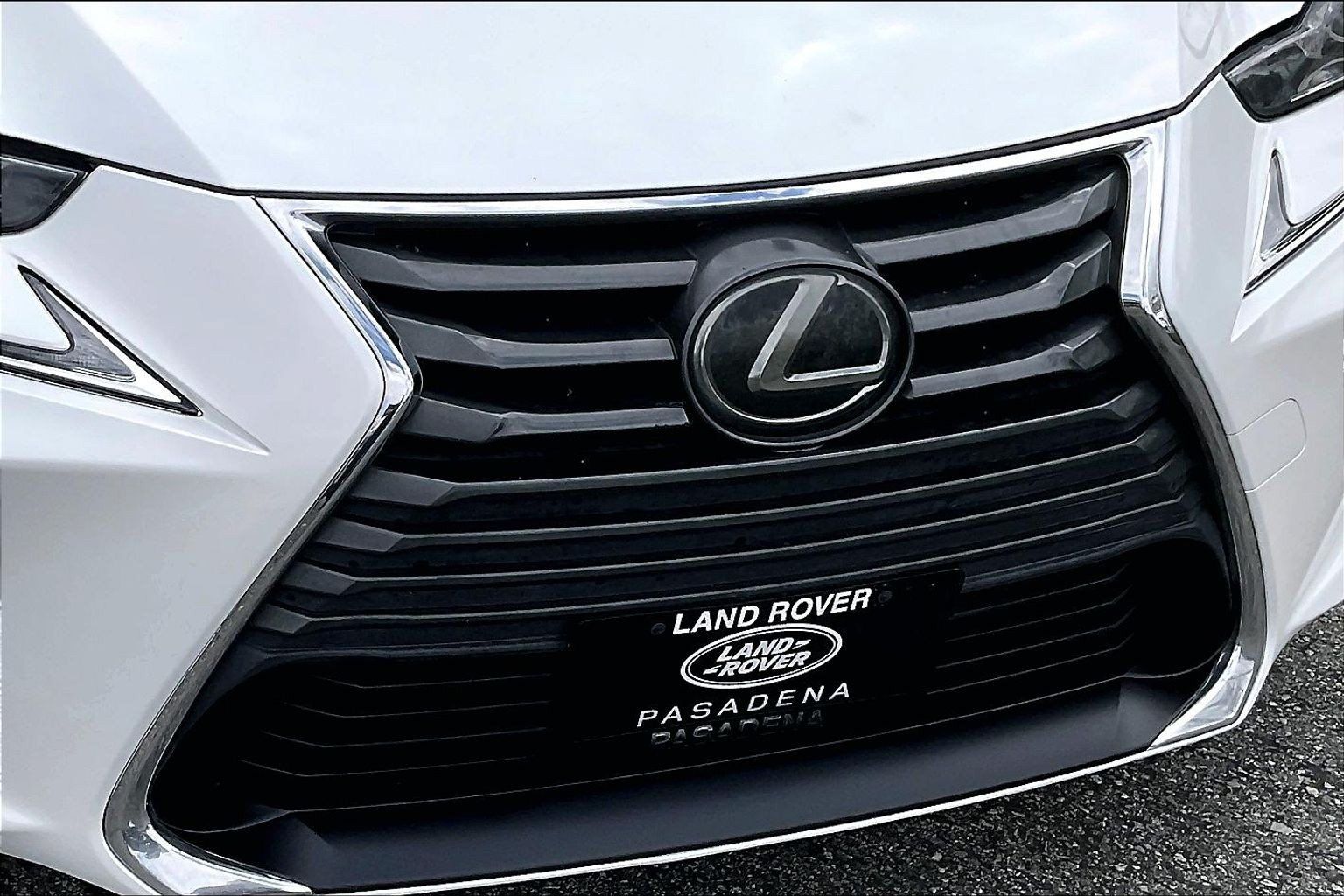 Used 2019 Lexus IS 300 RWD image 31