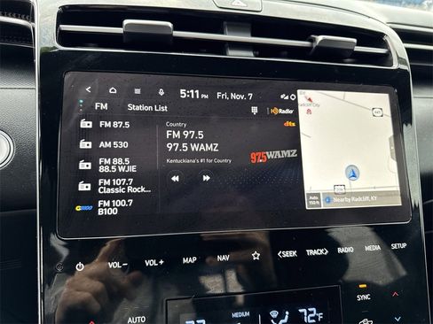 Used 2023 Hyundai Santa Cruz SEL Premium image 16