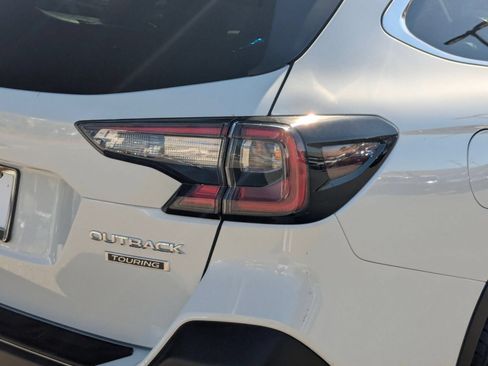 Certified 2022 Subaru Outback Touring AWD/4WD image 12