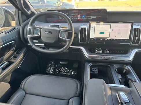 New 2026 Ford Expedition Platinum w/ Stealth Performance Package image 11