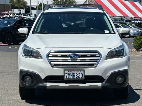 Used 2015 Subaru Outback 2.5i Limited AWD/4WD image 10