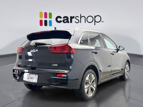 Used 2022 Kia Niro EX w/ Cold Weather Package image 5