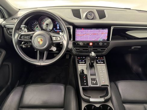 Certified 2023 Porsche Macan S AWD/4WD image 27