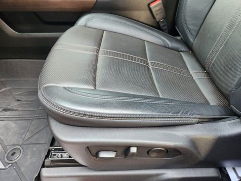 Used 2025 Chevrolet Silverado 1500 High Country w/ High Country Premium Package image 26