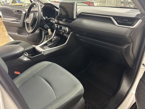 Used 2023 Toyota RAV4 LE image 15