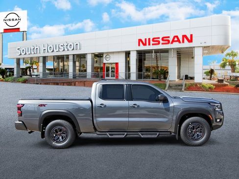 New 2026 Nissan Frontier PRO-4X w/ Pro-4x Convenience Package image 5