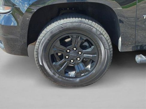Used 2019 Chevrolet Tahoe LT w/ Luxury Package AWD/4WD image 9