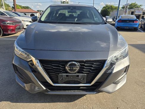 Used 2021 Nissan Sentra SV FWD image 3