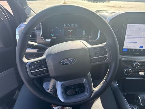 Used 2025 Ford F150 Lariat w/ Equipment Group 501A Mid image 11