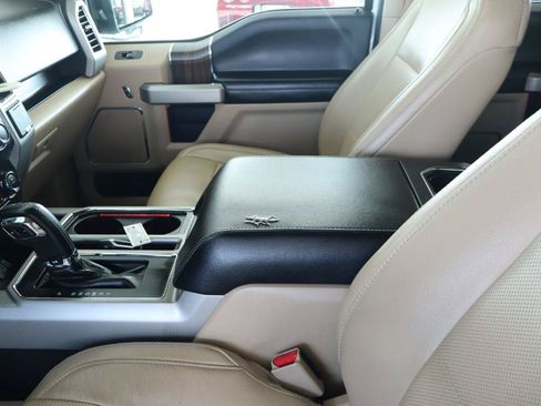 Used 2016 Ford F150 Lariat w/ Equipment Group 501A Mid RWD image 17
