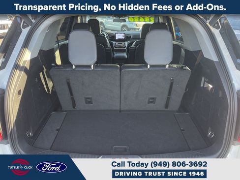 Used 2022 Ford Explorer XLT w/ Equipment Group 202A RWD image 34