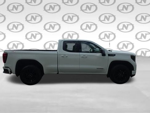 Used 2023 GMC Sierra 1500 Elevation AWD/4WD image 12