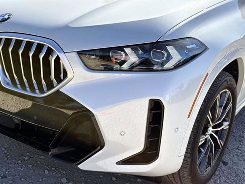 New 2026 BMW X6 xDrive40i w/ Climate Comfort Package image 9