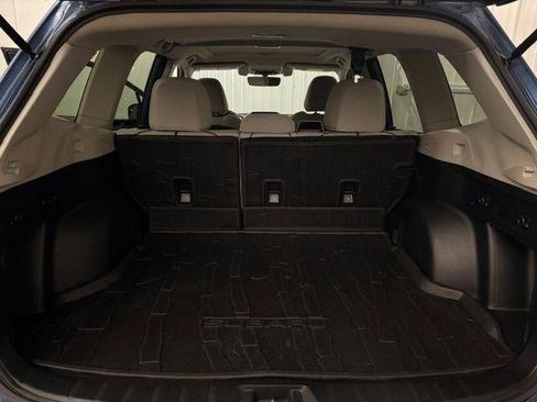 Used 2019 Subaru Forester Premium w/ All-Weather Package AWD/4WD image 10