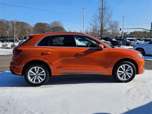 Used 2025 Audi Q3 2.0T Premium w/ Convenience Package image 9