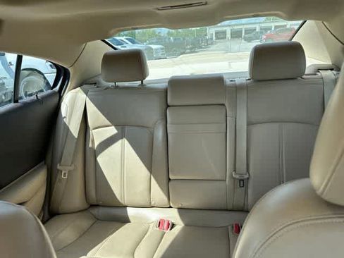 Used 2011 Buick LaCrosse CXL FWD image 5