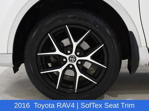 Used 2016 Toyota RAV4 SE AWD/4WD image 20
