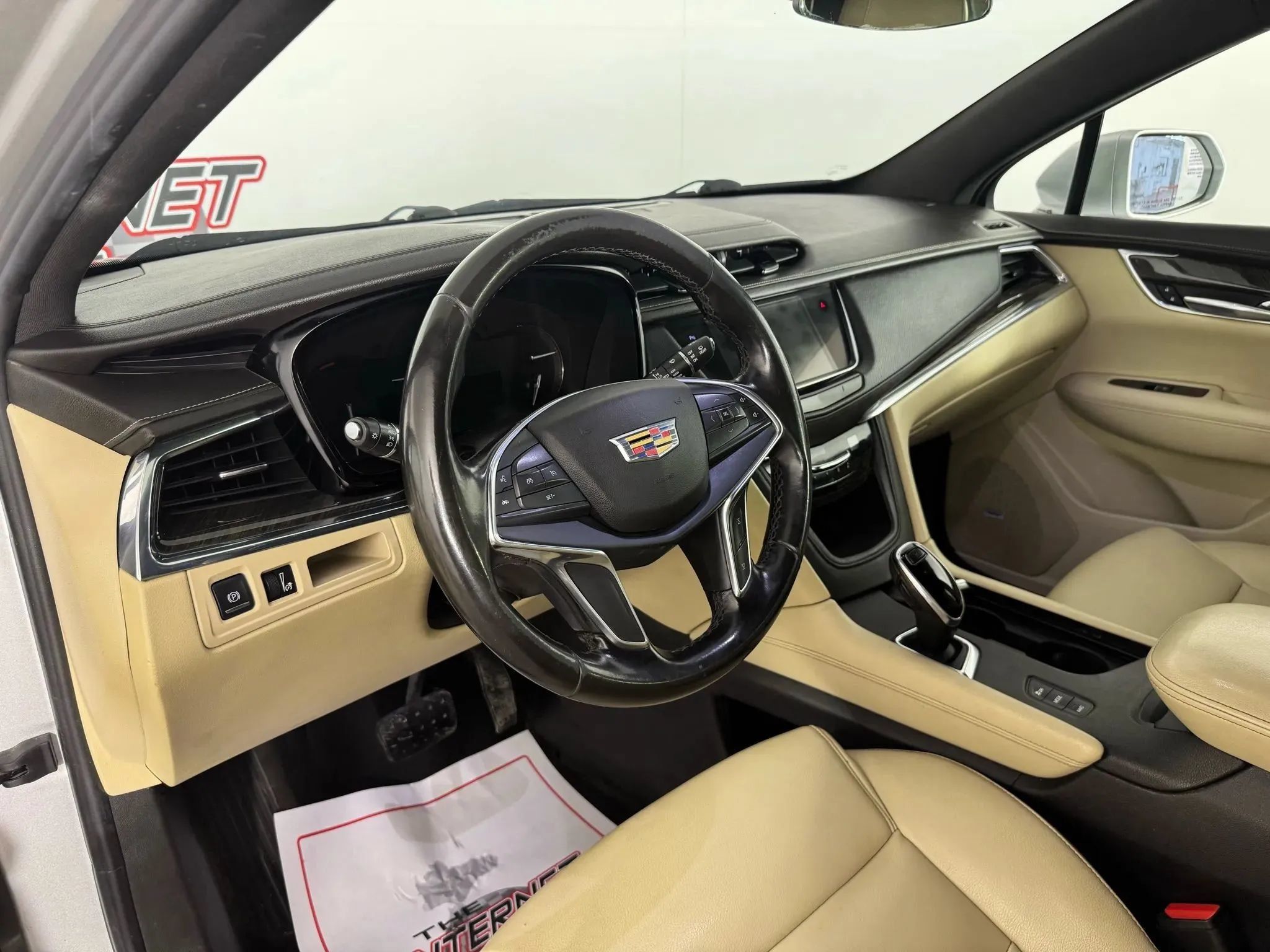 Used 2018 Cadillac XT5 AWD image 10