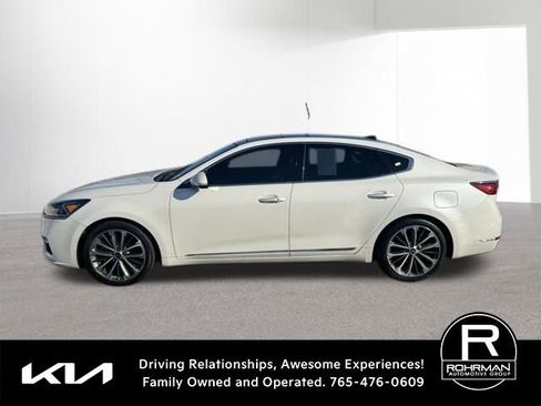 Used 2017 Kia Cadenza Technology image 6
