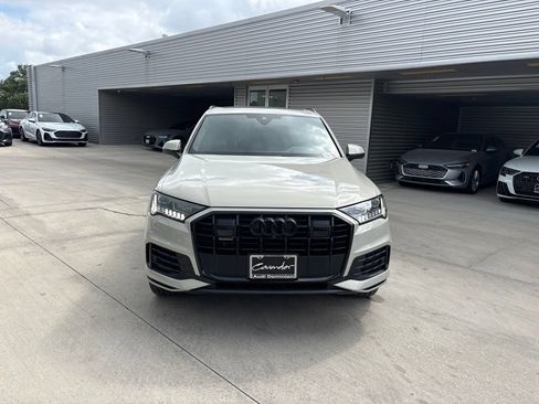 Used 2023 Audi Q7 2.0T Premium Plus w/ Premium Plus Package AWD/4WD image 2