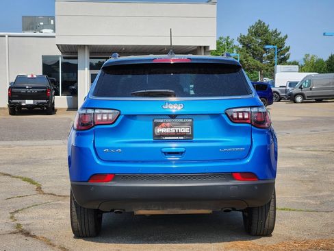 Used 2025 Jeep Compass Limited AWD/4WD image 12