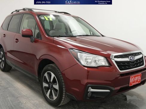 Used 2017 Subaru Forester 2.5i Premium AWD/4WD image 1