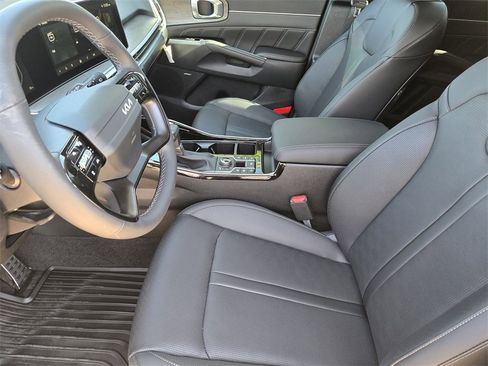 New 2026 Kia Sorento SX image 9