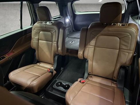 Used 2024 Lincoln Aviator Reserve w/ Elements Package Plus image 13