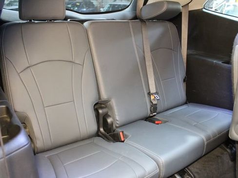 Used 2019 Buick Enclave Premium w/ Experience Buick Package AWD/4WD image 16