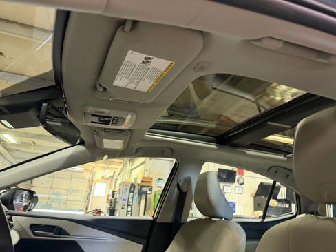 Used 2025 Toyota Camry XLE image 25