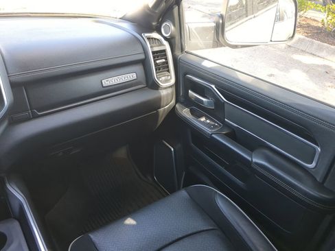 Used 2021 RAM 3500 Laramie image 17