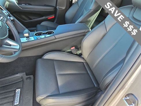 Used 2026 Genesis G70 2.5T image 15