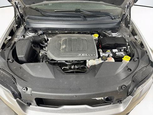 Used 2019 Jeep Cherokee Limited AWD/4WD image 24