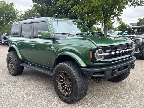 Used 2023 Ford Bronco Outer Banks AWD/4WD image 1