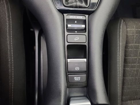 Used 2023 Honda HR-V LX image 26