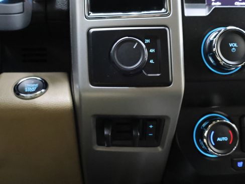 Used 2019 Ford F350 Lariat w/ Lariat Ultimate Package image 49