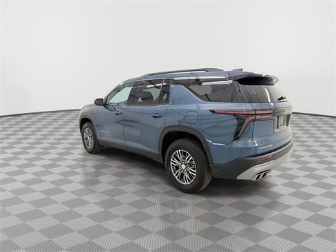 Certified 2025 Chevrolet Traverse LT image 7