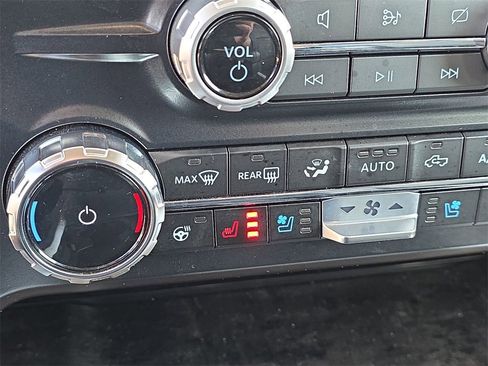 Used 2024 Ford F250 Lariat w/ Lariat Ultimate Package image 36