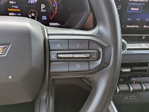 Used 2024 Chevrolet Colorado W/T RWD image 24